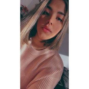 Meet your Posher, Helenne